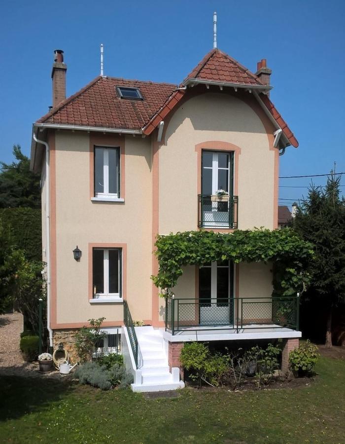La Villa Des Chats Andresy Luaran gambar