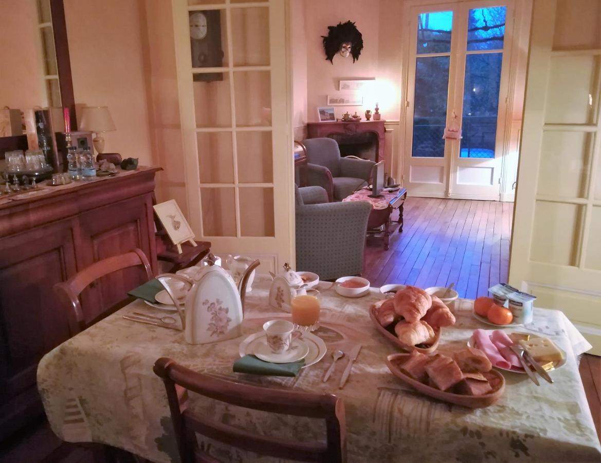 La Villa Des Chats Andresy Luaran gambar