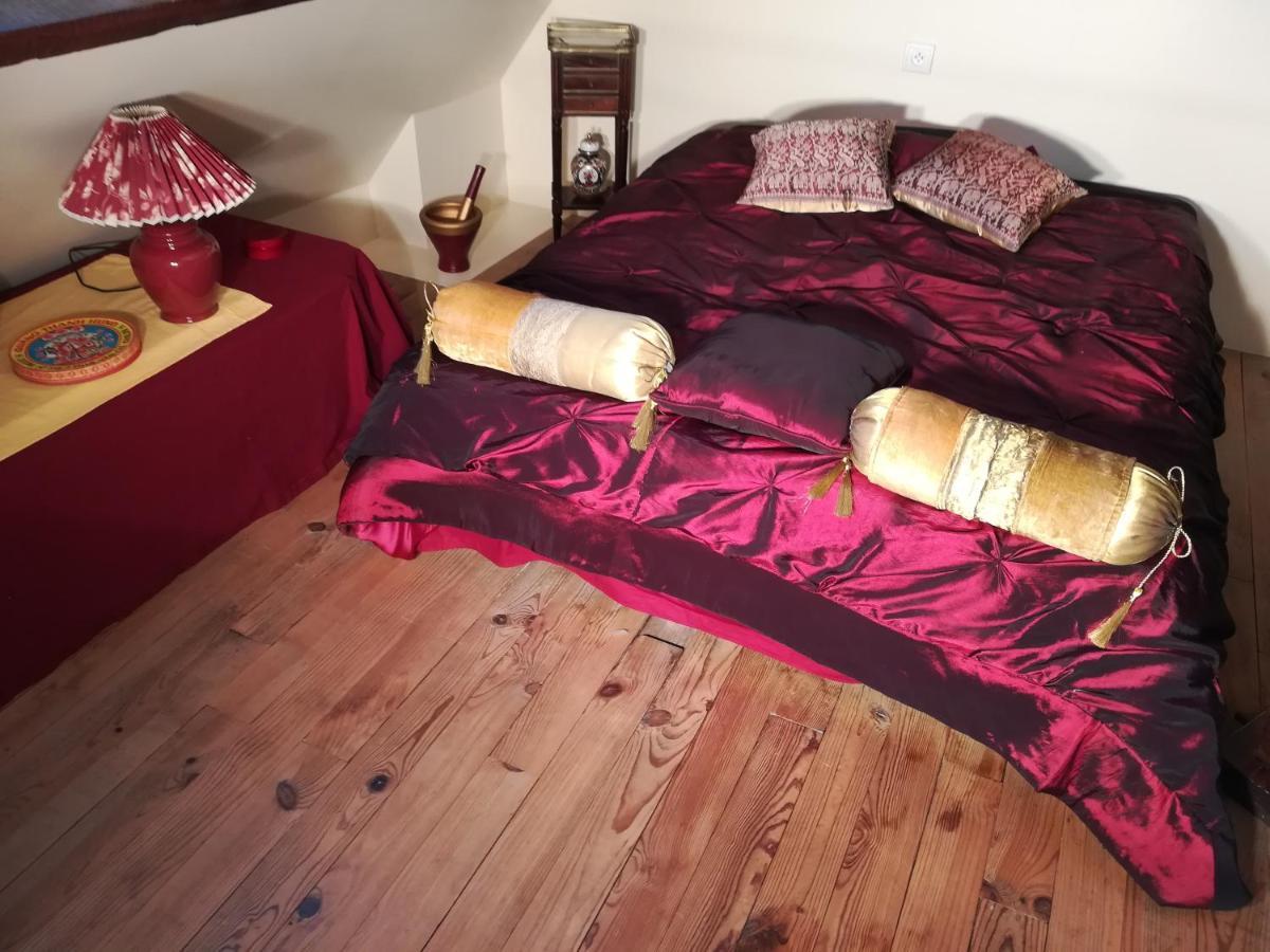 La Villa Des Chats Andresy Luaran gambar
